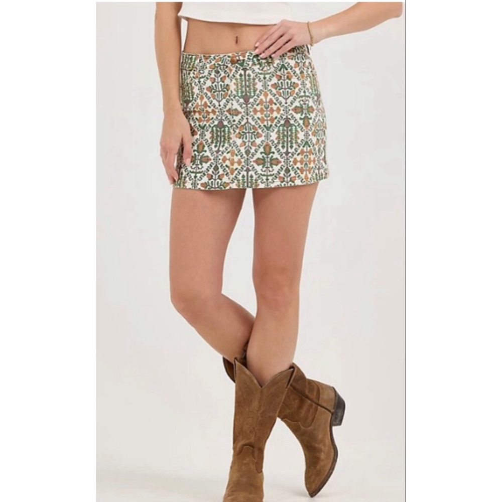 Wrangler NWT patterned mini skirt size 12